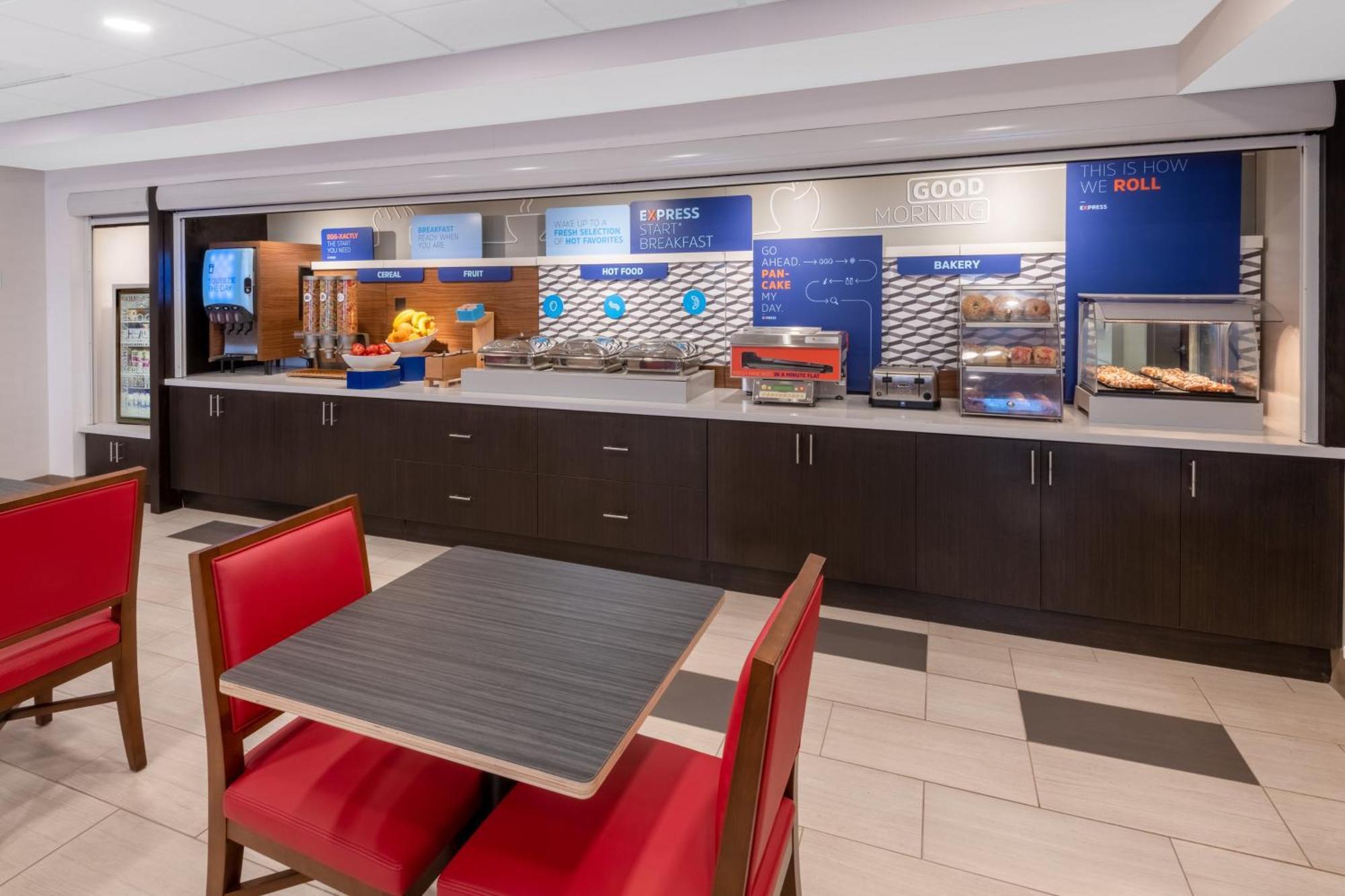 Holiday Inn Express & Suites Colorado Springs-Airport By Ihg מראה חיצוני תמונה