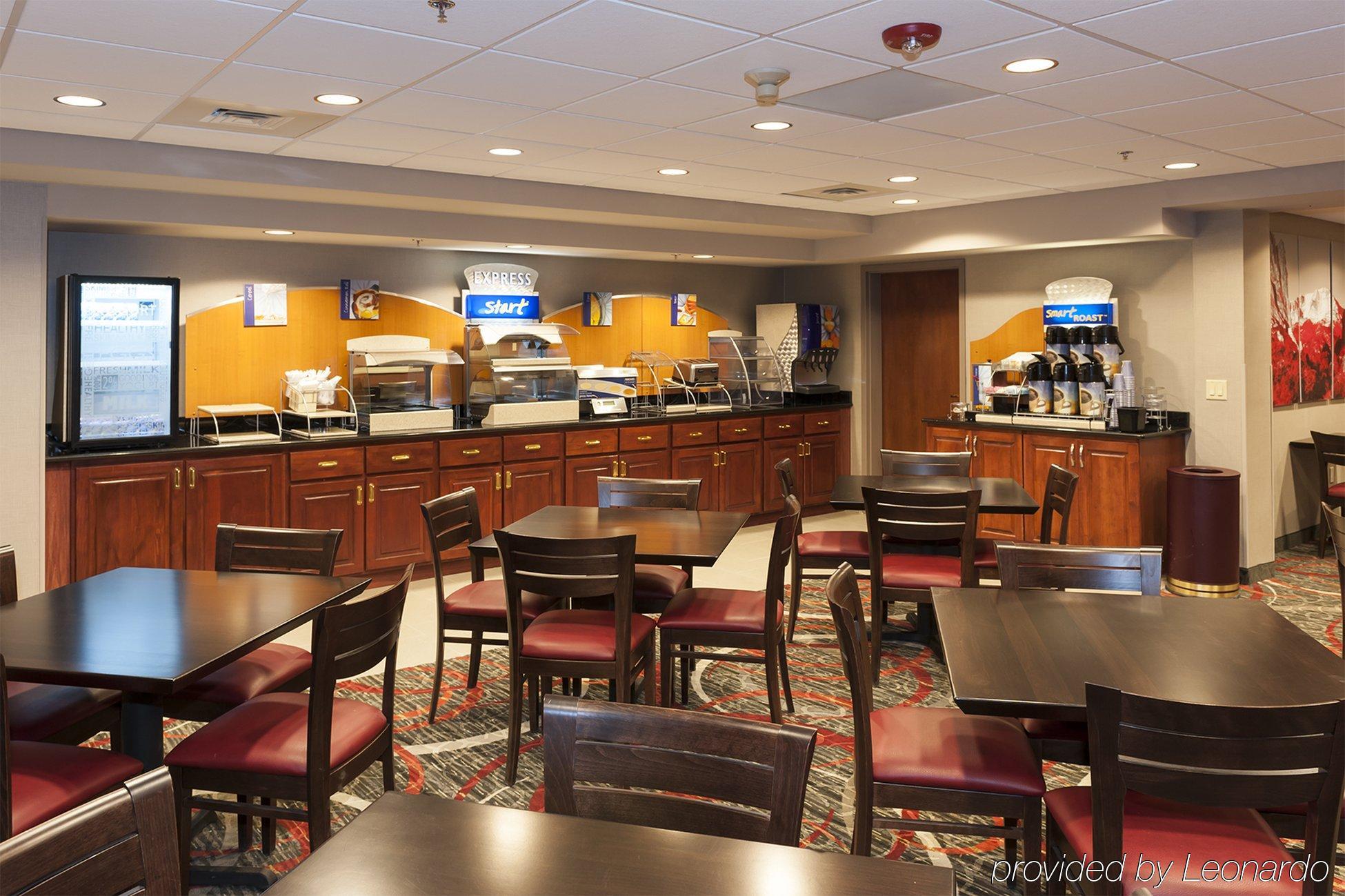 Holiday Inn Express & Suites Colorado Springs-Airport By Ihg מראה חיצוני תמונה