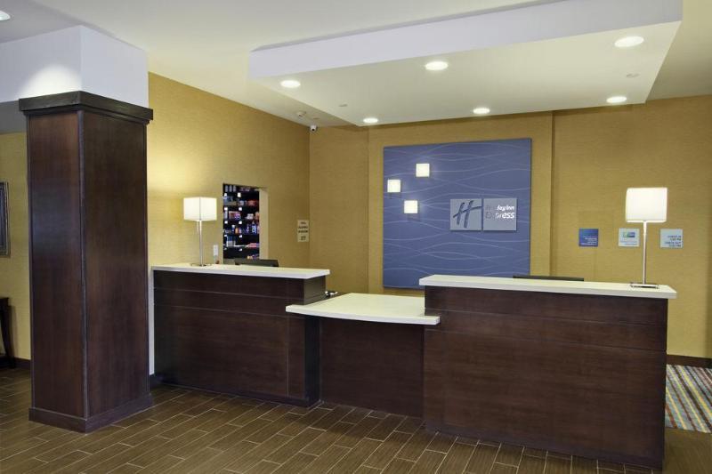 Holiday Inn Express & Suites Colorado Springs-Airport By Ihg מראה חיצוני תמונה