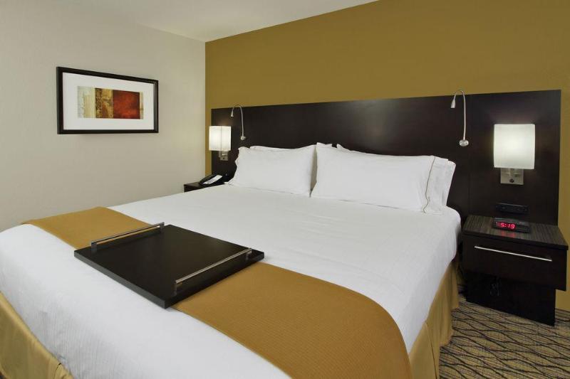 Holiday Inn Express & Suites Colorado Springs-Airport By Ihg מראה חיצוני תמונה
